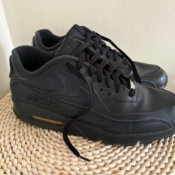 Nike Air Max m-90 All Black Mens Size 9 Sneakers Airmax - Picture 1 of 6